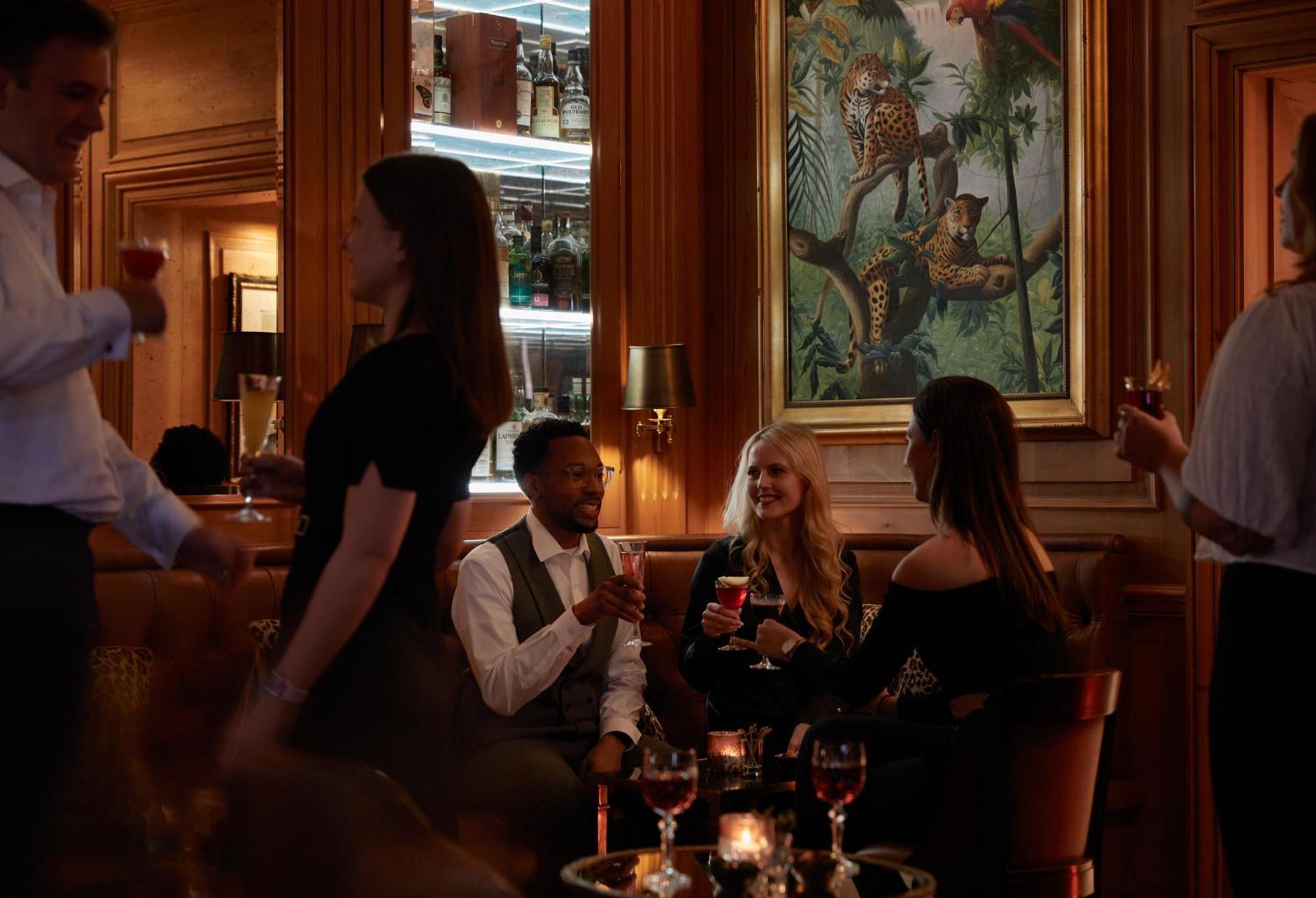 فندق روبنز آت ذا بالاس لندن المظهر الخارجي الصورة The bar at the Ritz Paris