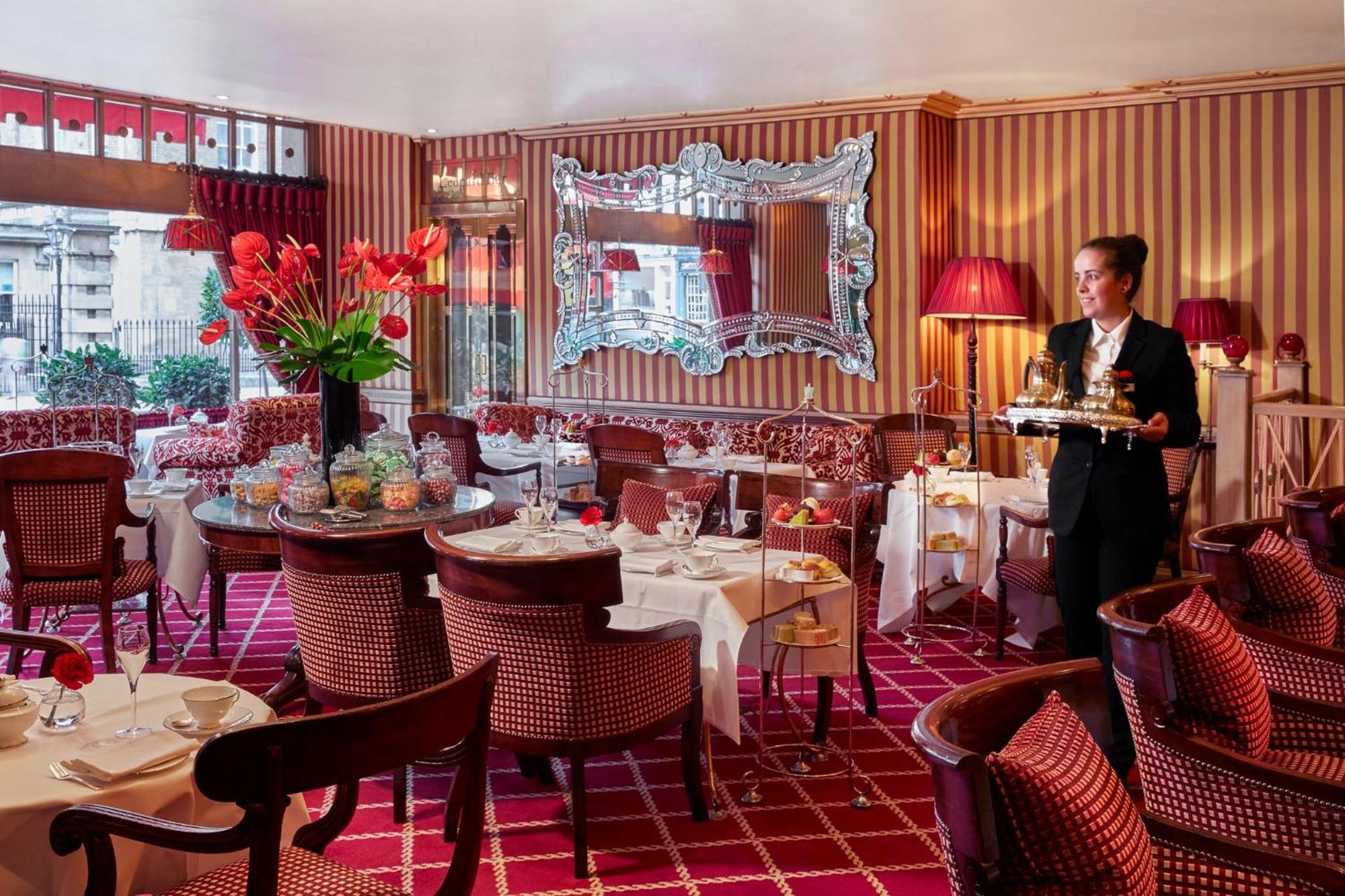 فندق روبنز آت ذا بالاس لندن المظهر الخارجي الصورة The restaurant in 2008