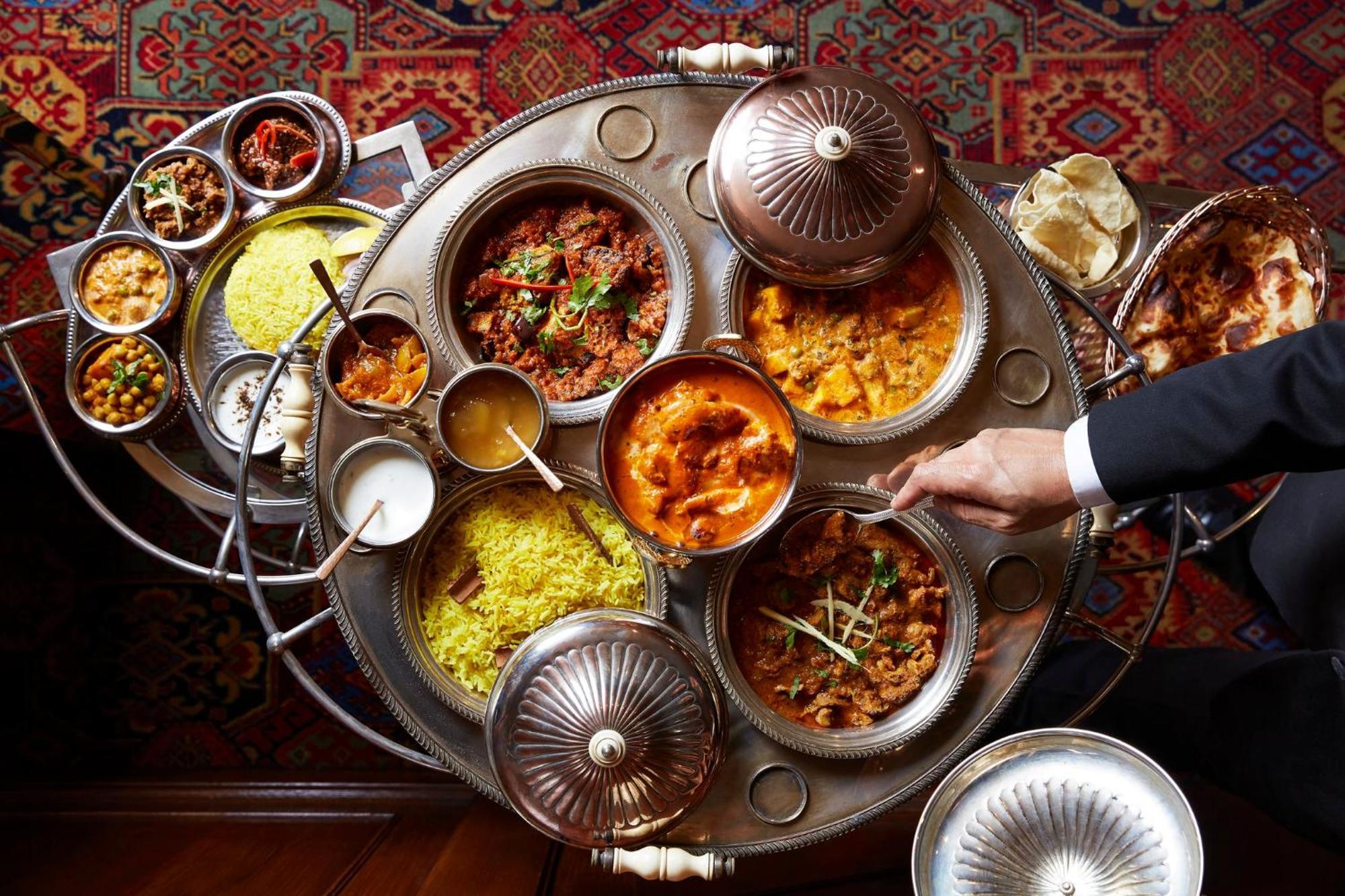فندق روبنز آت ذا بالاس لندن المظهر الخارجي الصورة Indian cuisine