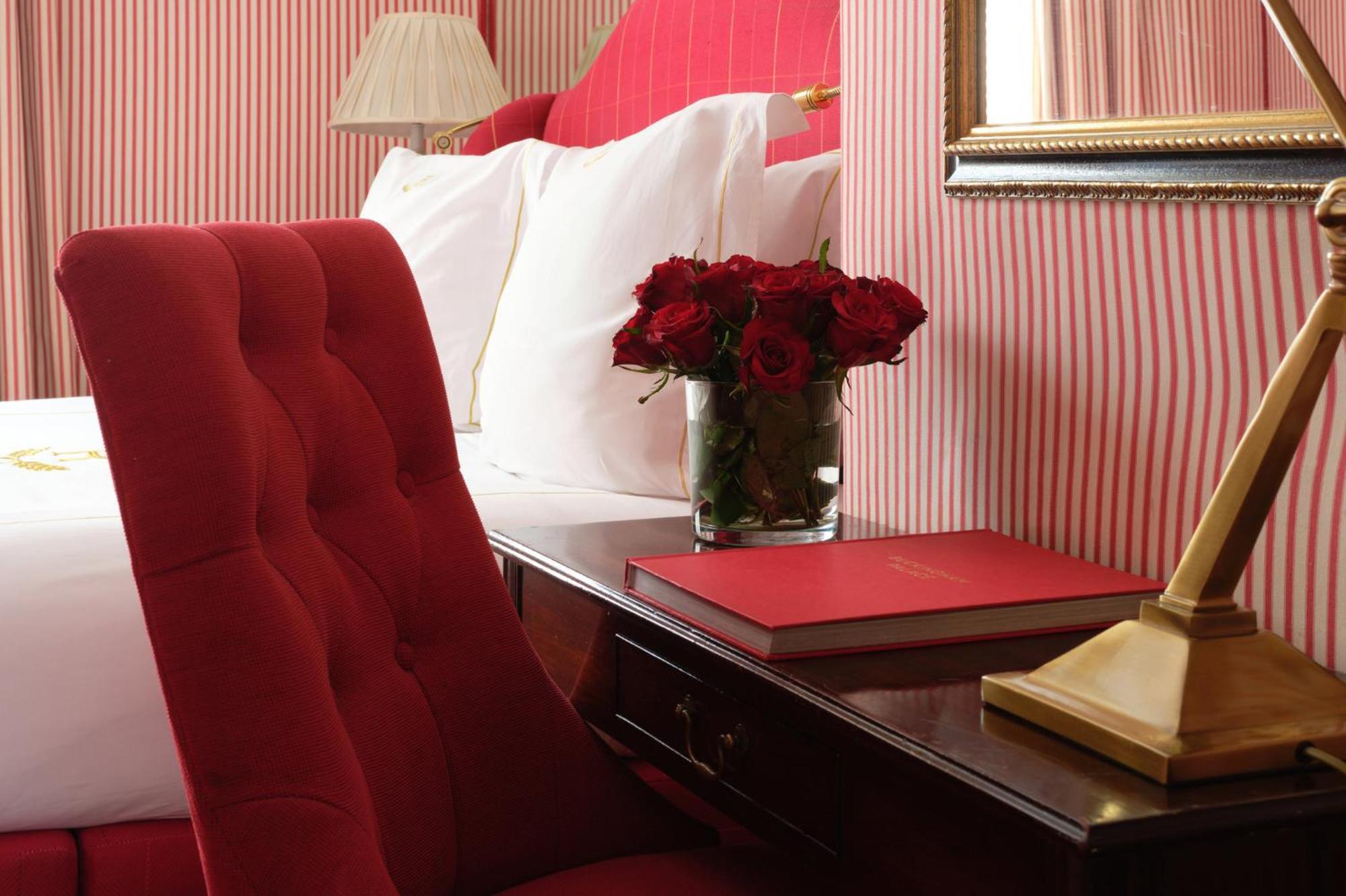 فندق روبنز آت ذا بالاس لندن المظهر الخارجي الصورة A room at the Hotel de Crillon
