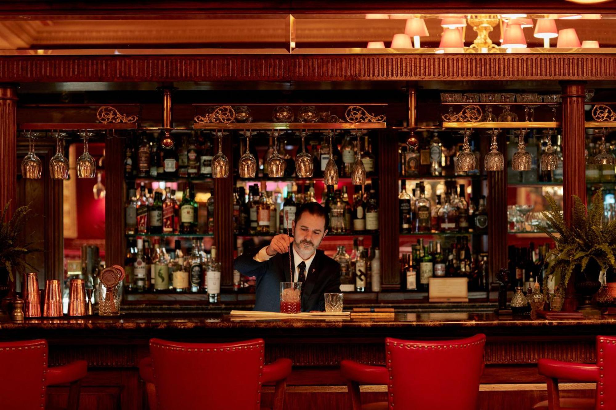 فندق روبنز آت ذا بالاس لندن المظهر الخارجي الصورة The bar at the St. Regis New York